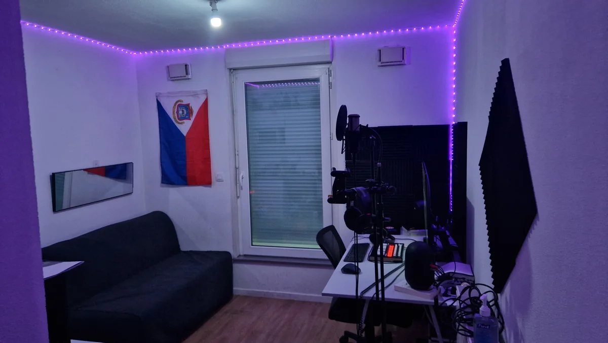 Studio MycroNova Studio 🎙 - Image 2
