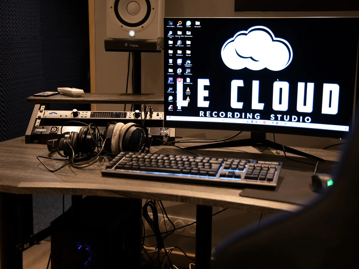 Studio Cloud Studio - Image 1